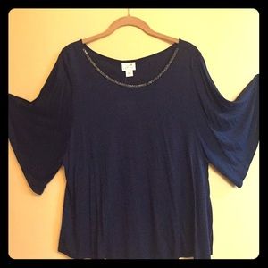 beautiful top w/neckline details and bell sleeve